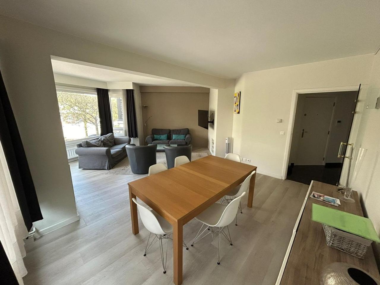 3 Bedroom Apartment Nearby The Sea 奥斯滕德 外观 照片